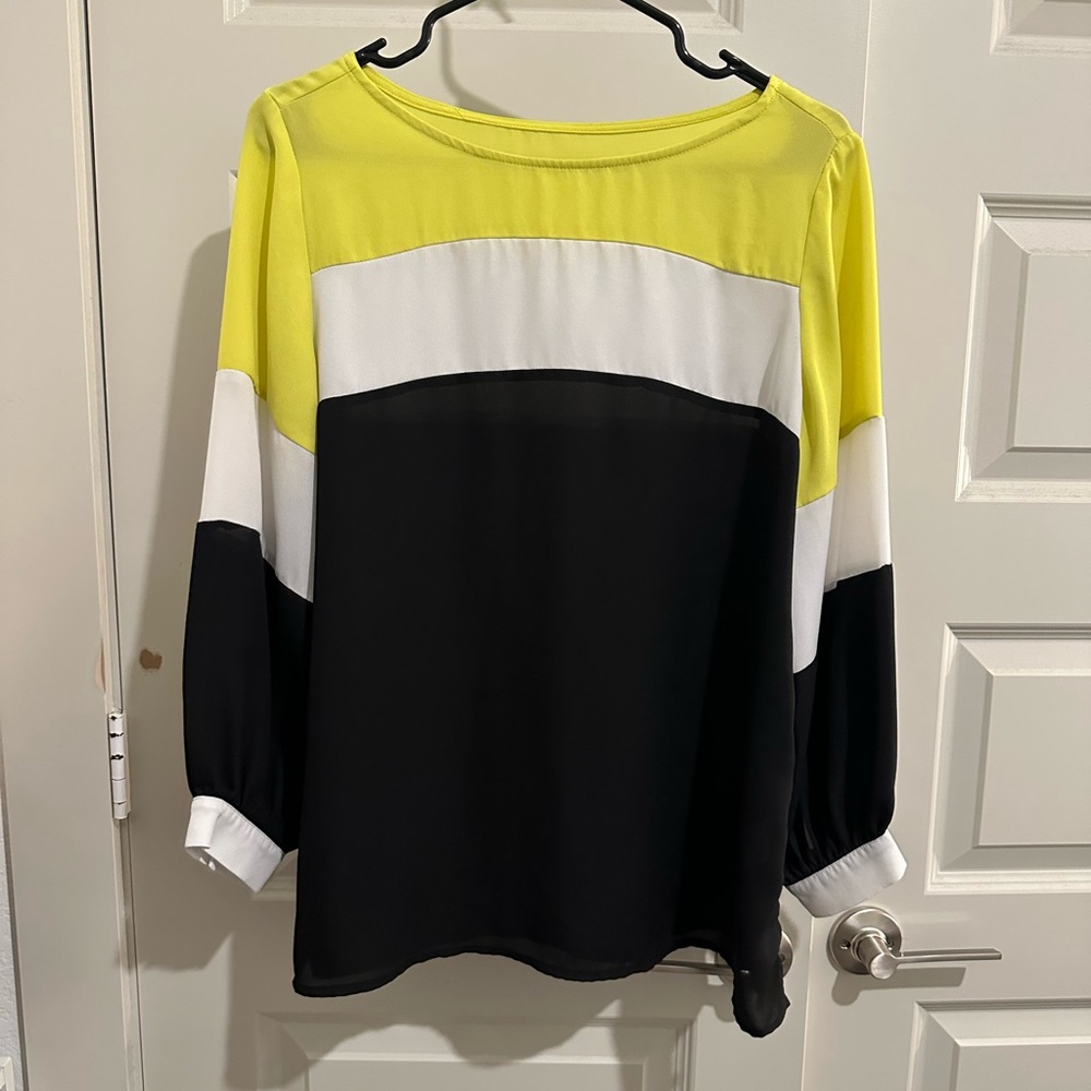 Yellow, black, and white breathable top, great condition